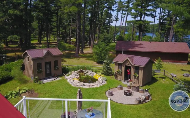 Four Ninety Muskoka B & B