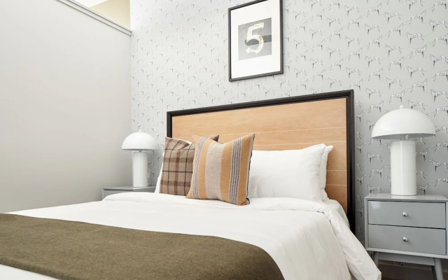 Sonder — Luna Apartments