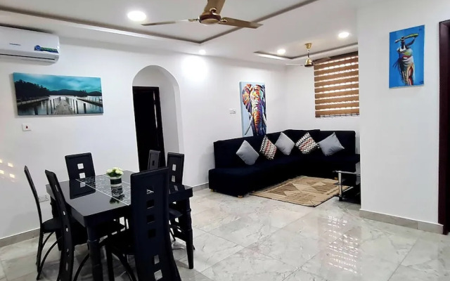 Beautiful Quiet & Cozy  Close to Highway