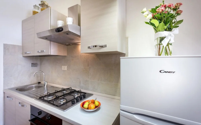 Classic Tuscany Apartment A by Mmega