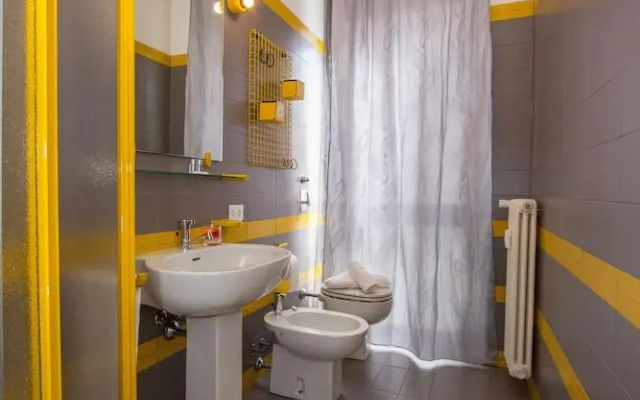 The Square Apartment