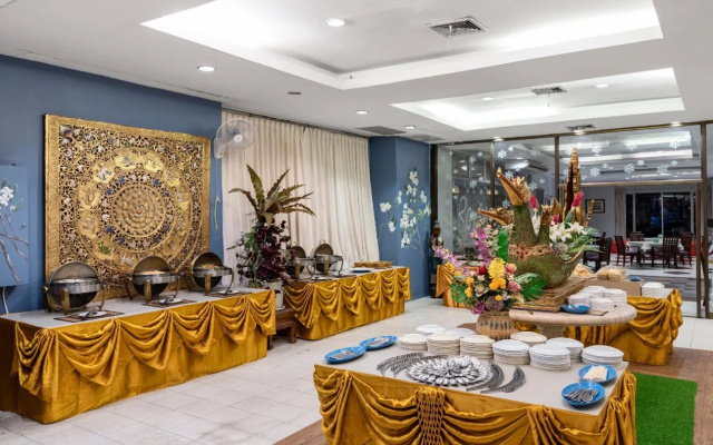 Ayothaya Riverside Hotel Ayutthaya