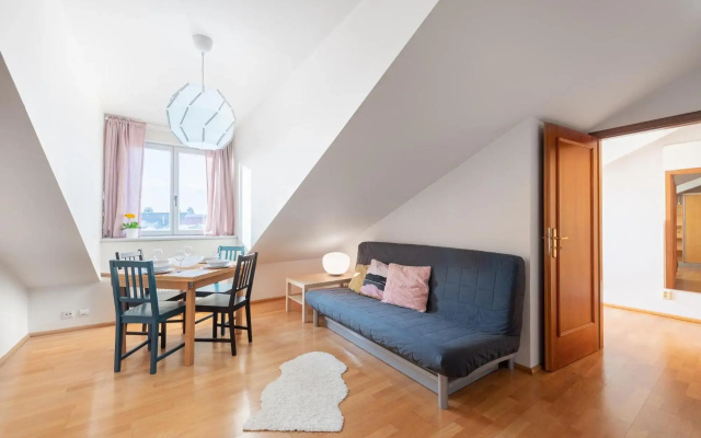 Nest Apartment