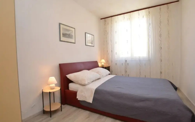 Airy and Comfortable Apartment With Loggia