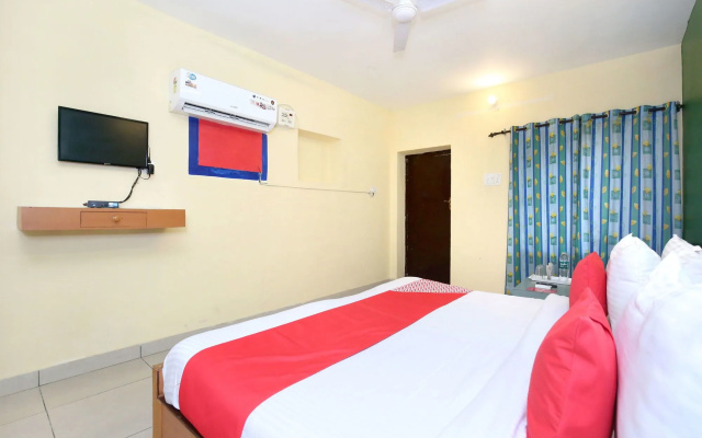 OYO 4256 Hotel Rajmahal