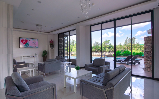 Coco View Hotel