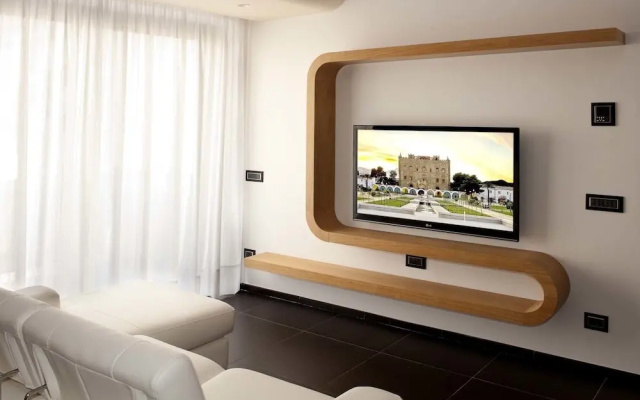 Suite Tower