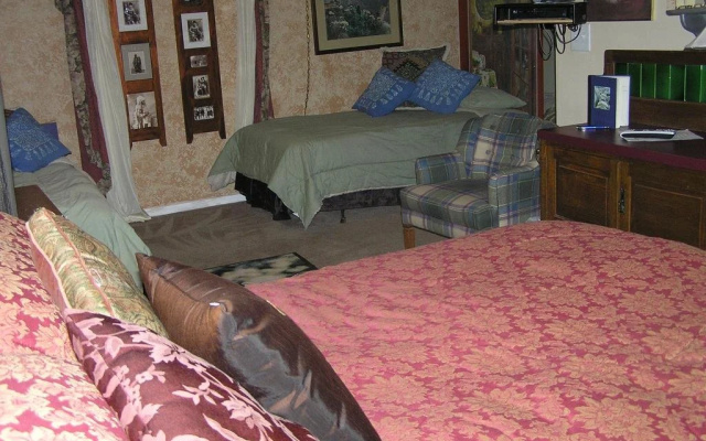 Dumplin Patch Bed & Breakfast