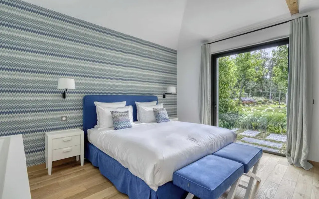 Luxurious Villa Facing the Baie des Canebiers