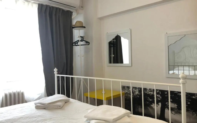 Green Apartment
