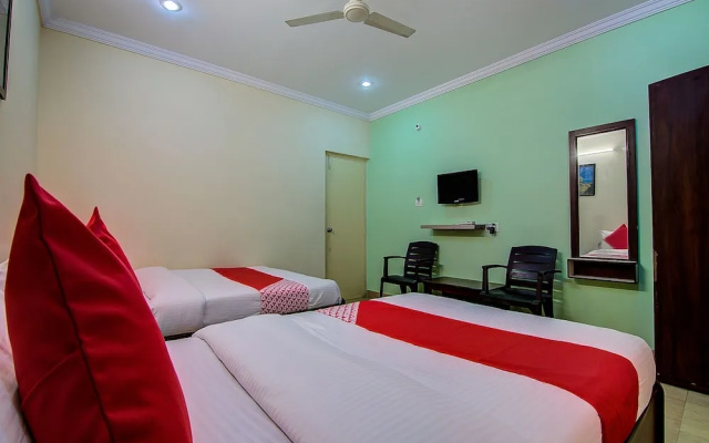 OYO 14507 Lalitha Delight