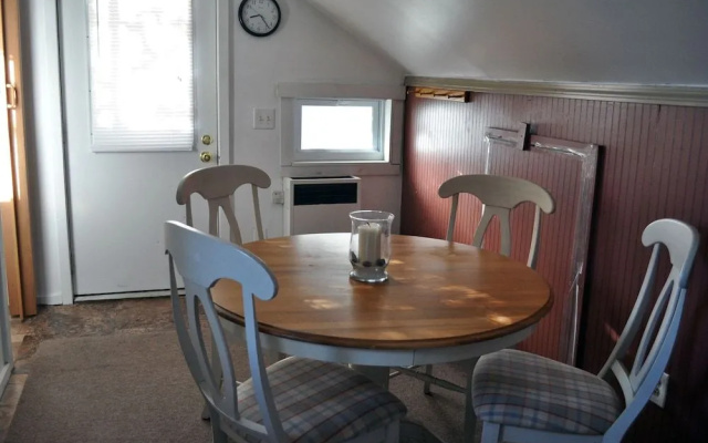 Otter Creek Inn
