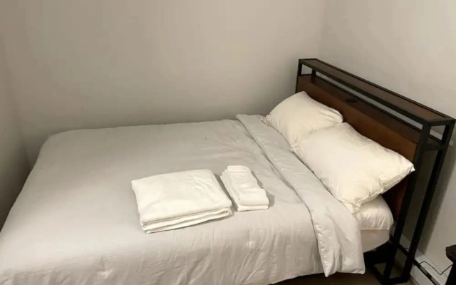 Lovely Two Bedroom Condo in South Boston