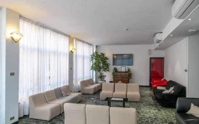 Real Park Hotel