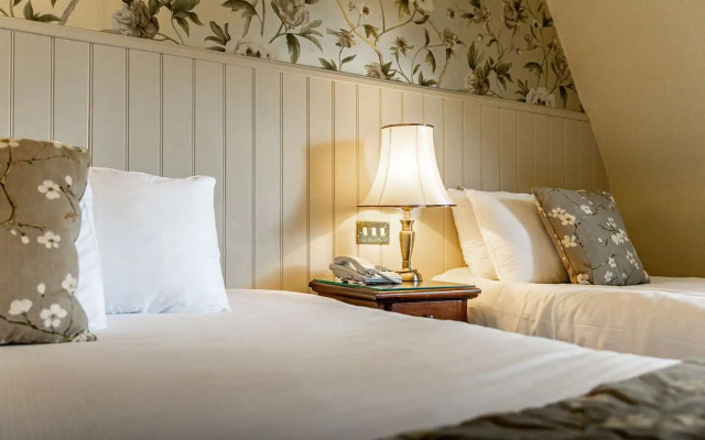 Leigh Park Country House Hotel  Vineyard, Bwsc