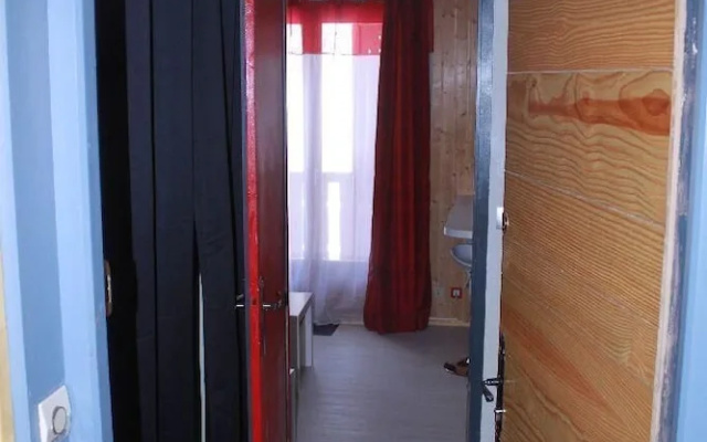 LA Croix DU SUD N°217 : Studio Cabine 4 Personnes / Studio Cabin 4 Peopleed East