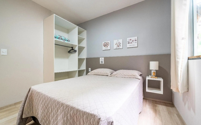 026 - Lindo Residencial com Piscina e Jacuzzi em Bombas