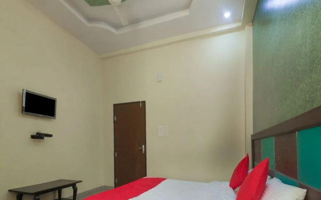 OYO 24575 Hotel Prabhu Villas