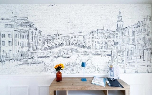 Fairmont Seafront Venice Suite by Ca-sa Chec