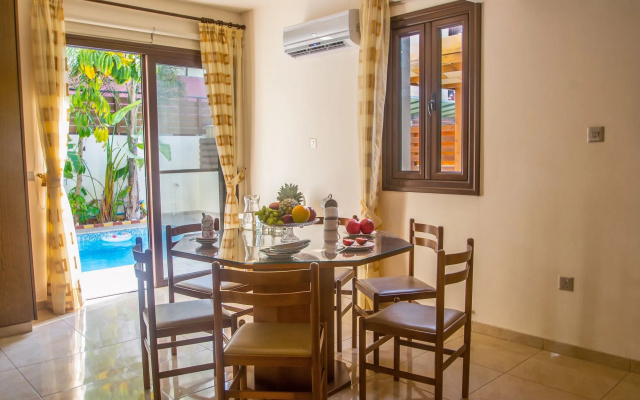 Ismini Lagoon Villa