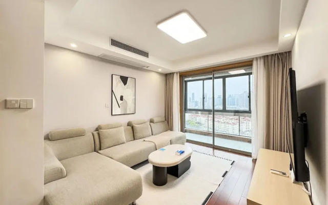 Tyms 2BR Apt TianshanRD Near CESIS Line2
