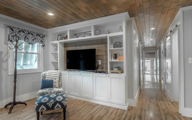 Barefoot Bungalow by Carolina Retreats