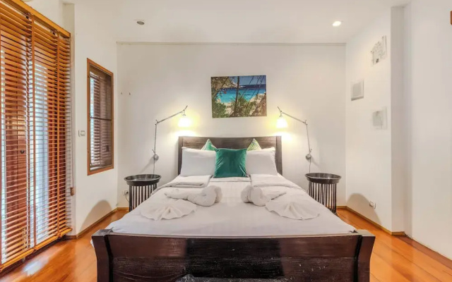 6BR Villa Huge Pool & Mountain View V89