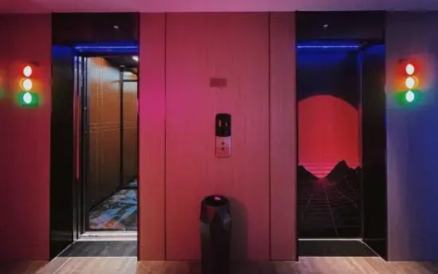 IMMERSING Hotel (Haikou XinBu Island Bihai Yintan Branch)