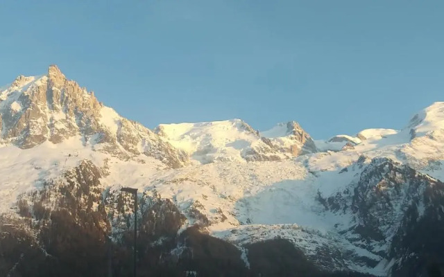 Studio Plein Sud Vue Mont Blanc Chamonix (Adults Only)