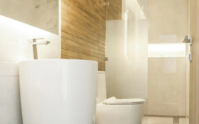 Solmare Apartments & Suites