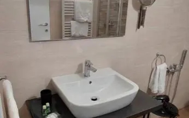 Eden Guest House Colico