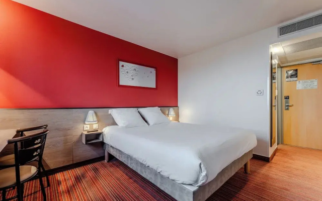 Express Hotel