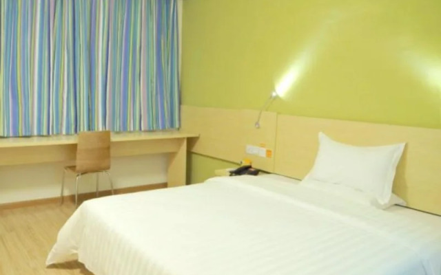 7Days Inn Guangzhou Conghua Jiekou Hedong Branch