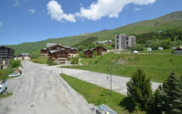 Appartement Les Menuires, 1 pièce, 2 personnes - FR-1-452-146