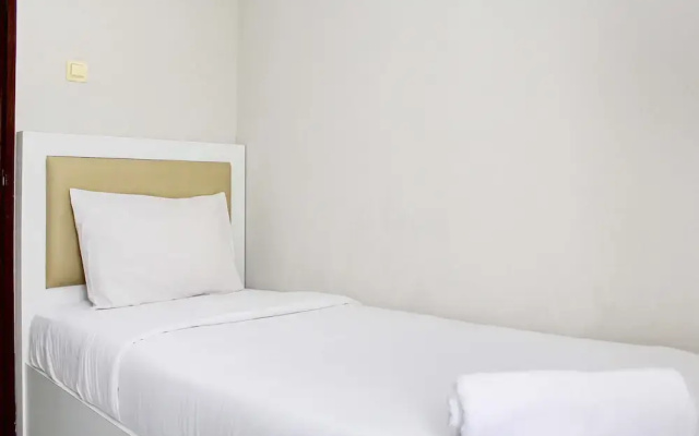Comfortable and Cozy Living 2BR at Lagoon Apartment