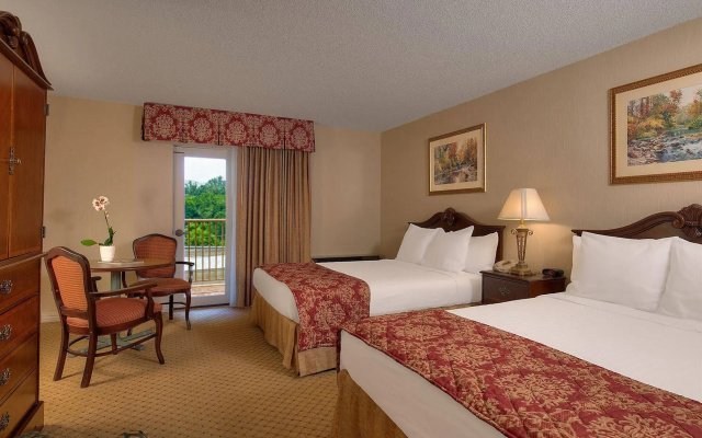 Music Road Resort Inn