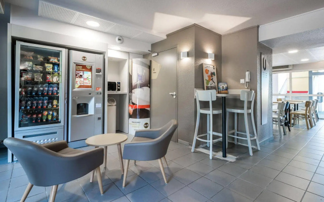 B&B HOTEL Lyon Saint-Priest
