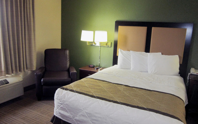 Studio 6 Suites Seattle Kent WA