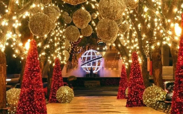 Sweet Home for Holidays