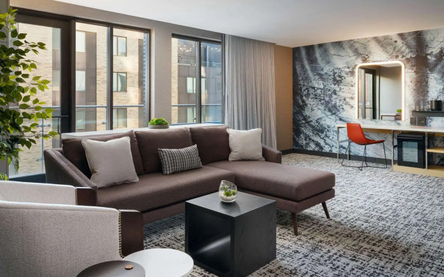Tempo By Hilton Raleigh Downtown