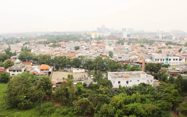 Great Location And Simply Studio Room At Bassura City Apartment