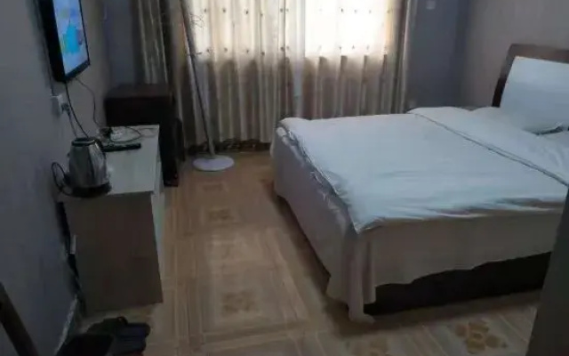 Shangqiu Xianglan Hotel (New Normal University)
