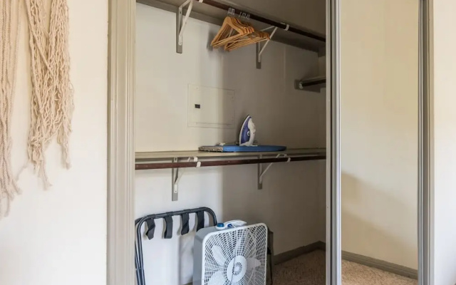 Luxe Midtown Apartments by Frontdesk