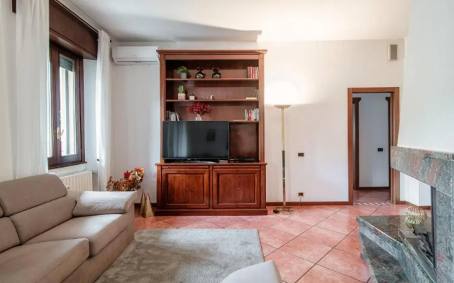 Feel @ Home Como - by MyHomeInComo