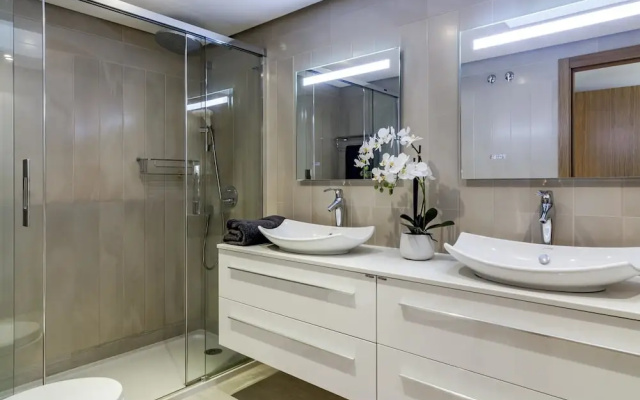 LAB3- Modern 3 bedroom apartment San Pedro