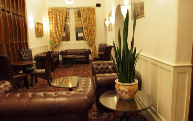 Argyll Arms Hotel