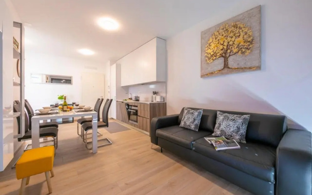 Charming Home Merlina