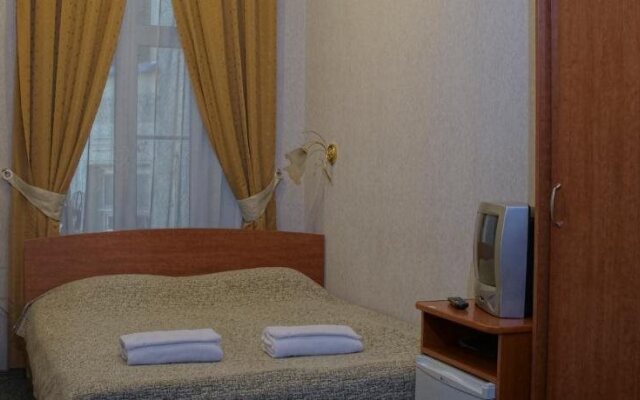 Отель Амулет на Большом проспекте