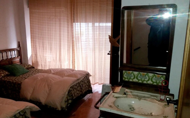 House With 6 Bedrooms in Quesada, With Balcony