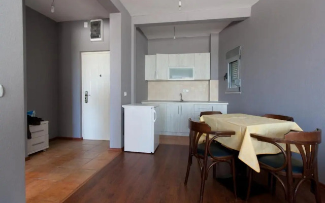 Art I Apartments